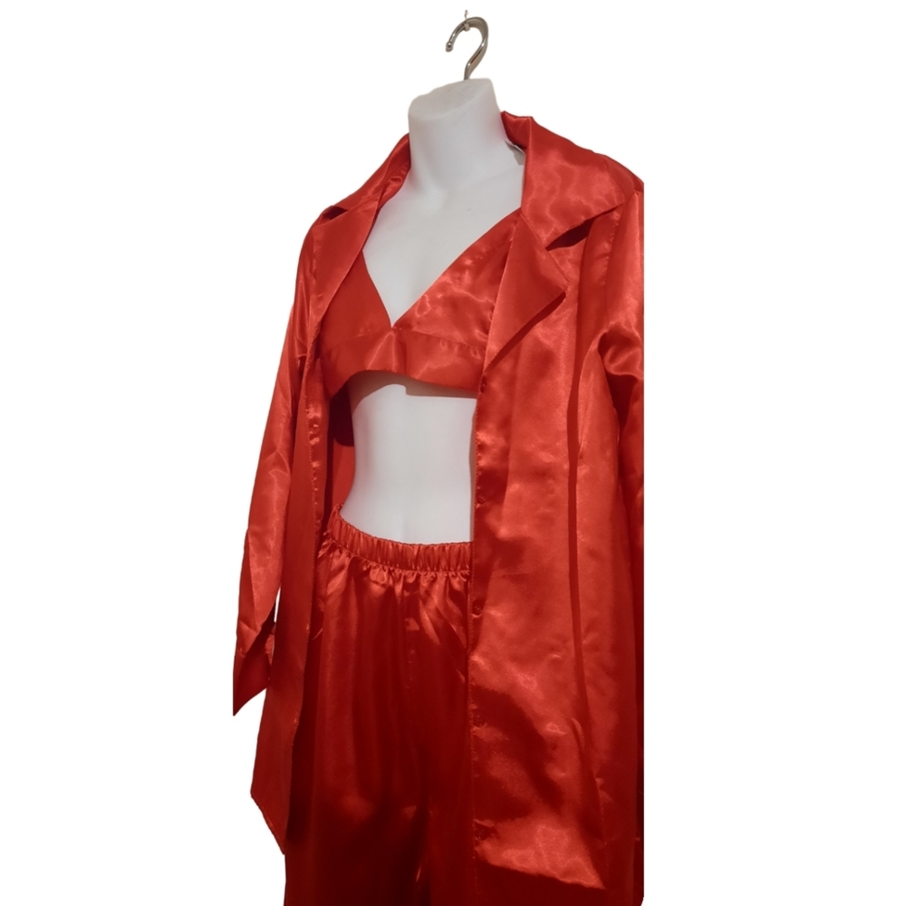 ❣️❣️69.) Satin 3pc Set - Picture 6 of 8